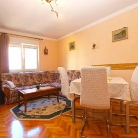 Almira Apartment Pula