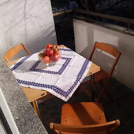 Apartment Almira Pula